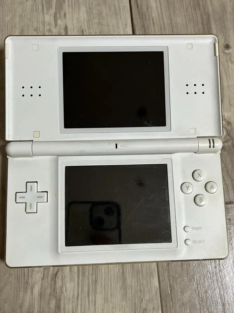 닌텐도 ds lite / 마리오카트 / 뉴슈퍼마리오 브라더스 칩